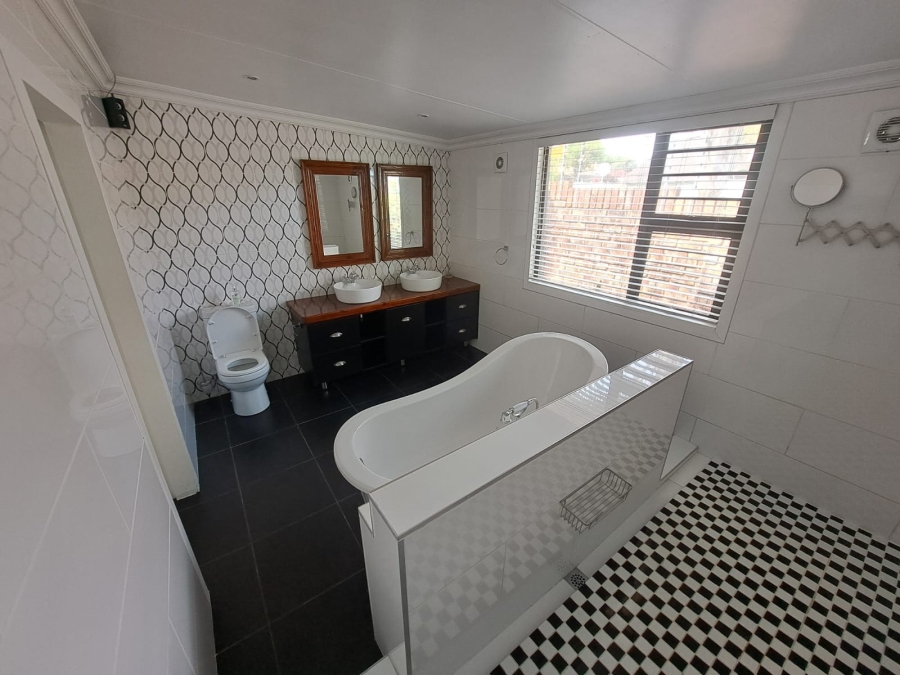 3 Bedroom Property for Sale in Gonubie Eastern Cape